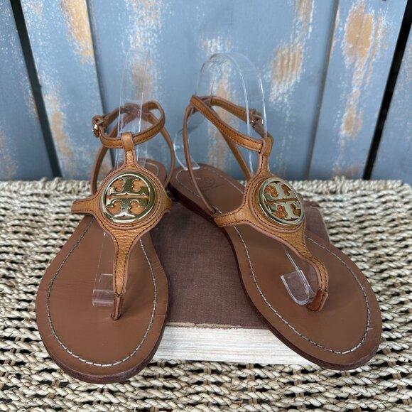 Tory Burch Leticia Ankle Strap Logo Thong Sandal Tan Sz 7.5 - Picture 1 of 15